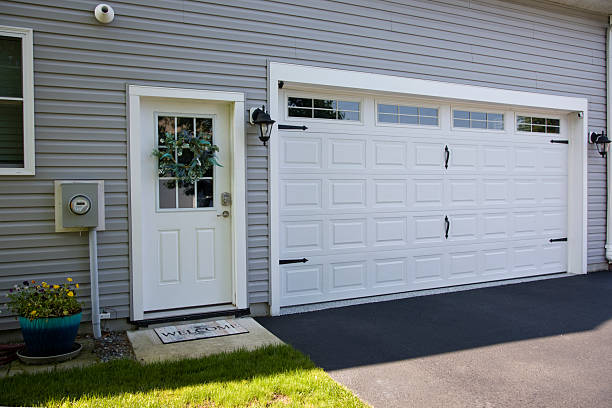 24/7 Emergency Garage Door Panel Replacement experts in Teton County County, WY